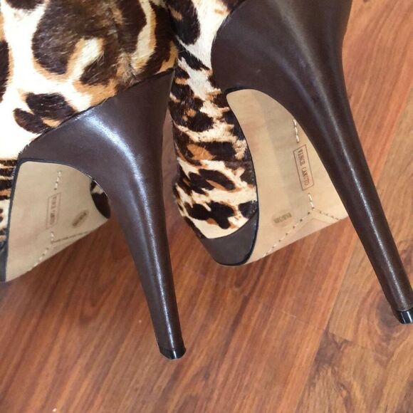 Vince Camuto Leopard hair Platform high heel pumps 8.5 - Picture 5 of 6